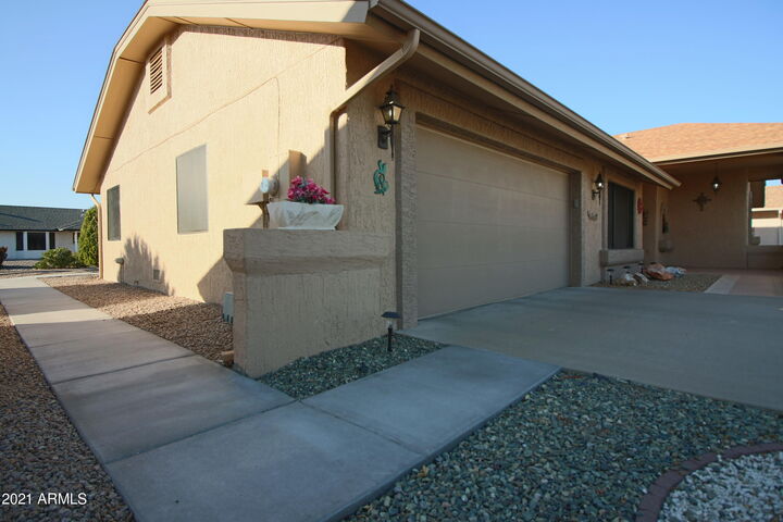 Property Photo: 20814 N Desert Glen Drive AZ 85375