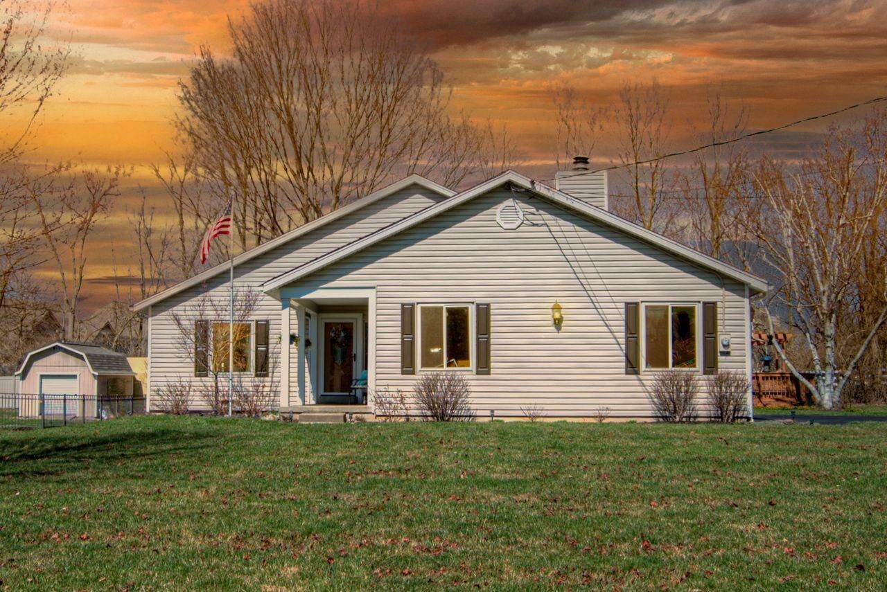 Property Photo:  7489 Homan Dr  OH 45069 