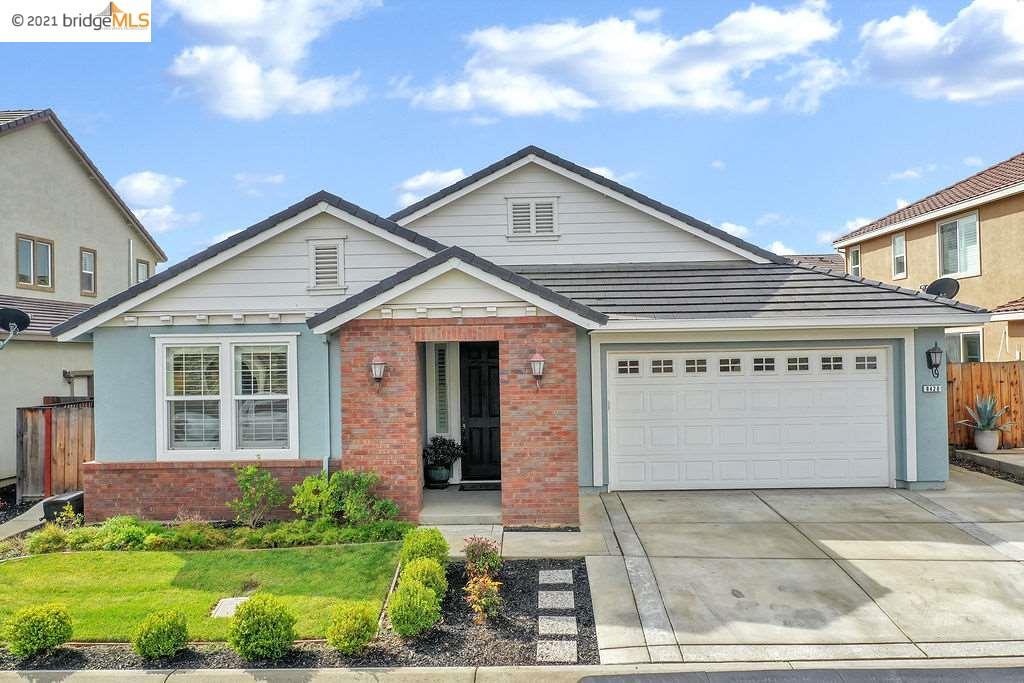 Property Photo: 8428 Pinehollow Cir CA 94505