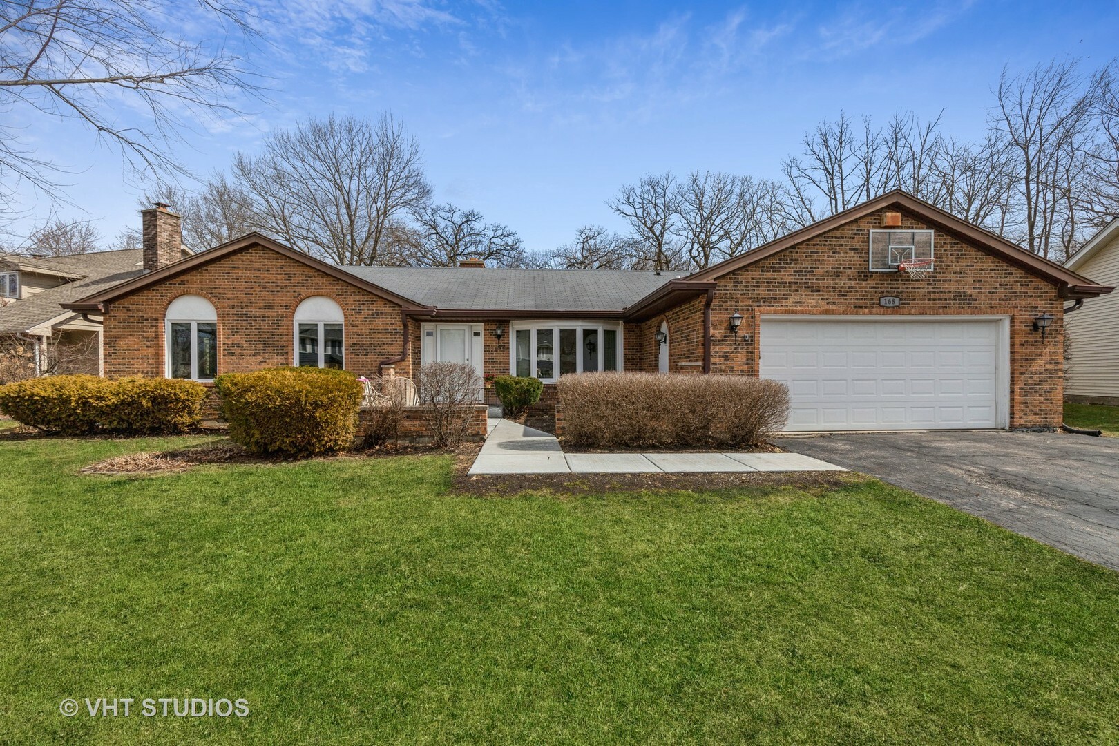 Property Photo: 168 Vista Road IL 60047