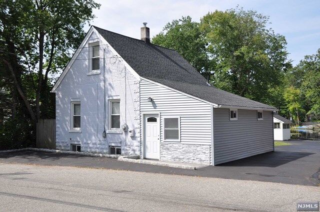 Property Photo:  72 Doty Road  NJ 07420 
