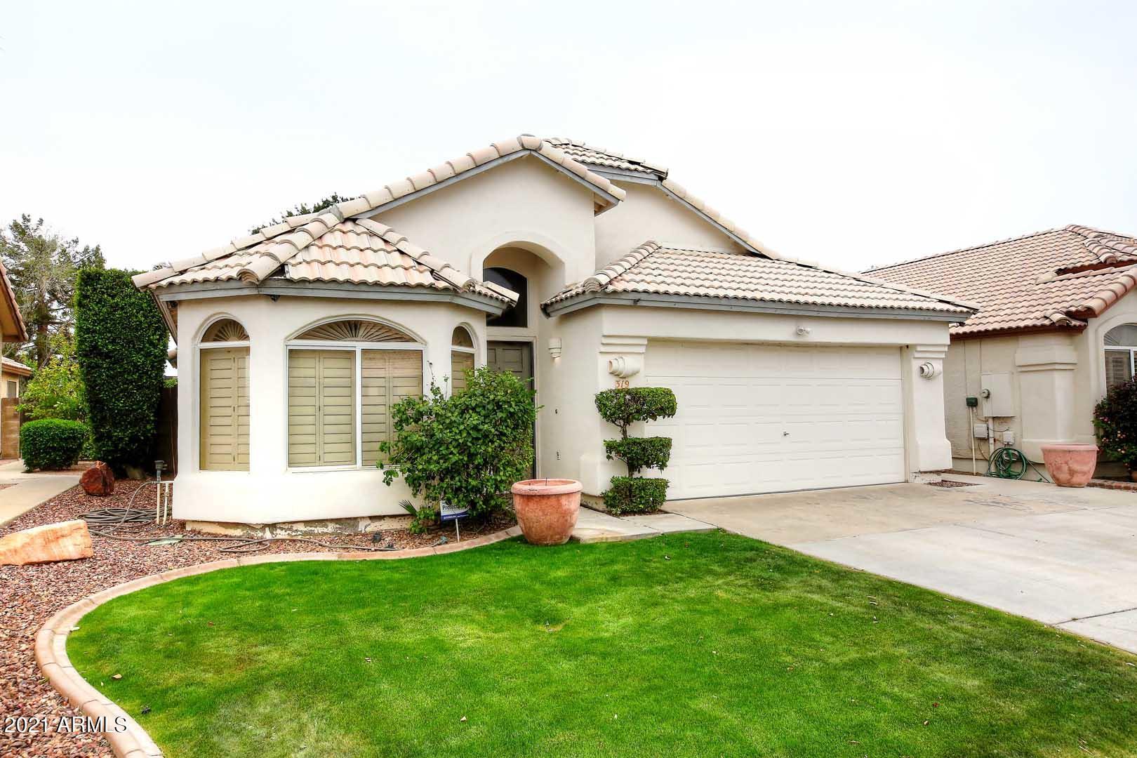 Property Photo: 319 W Aire Libre Avenue AZ 85023