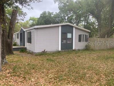 Property Photo:  16734 NE 2nd Street Road  FL 34488 