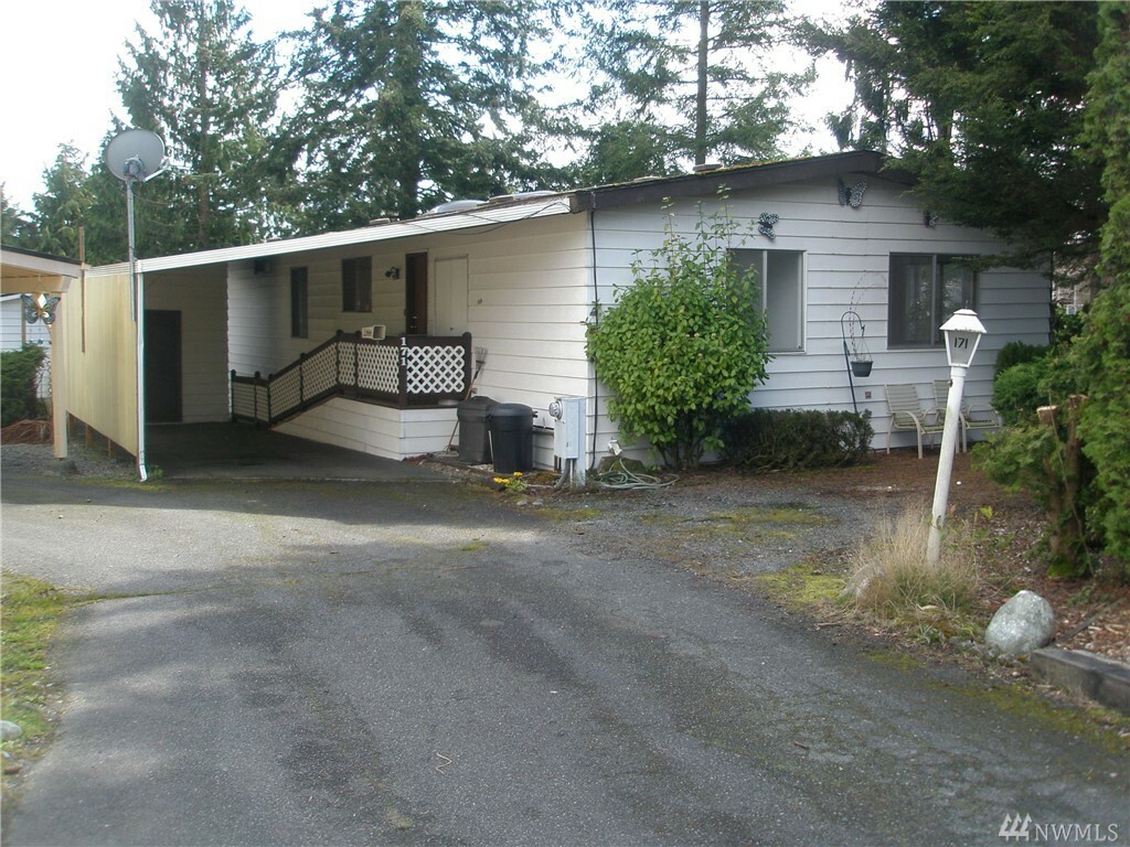 Property Photo:  13320 Highway 99 171  WA 98204 