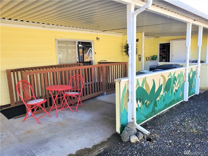 Property Photo: 5 Holly Rd WA 98584