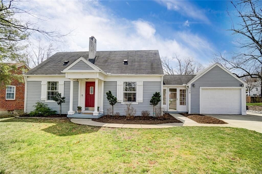 Property Photo: 336 Castlewood Avenue OH 45405