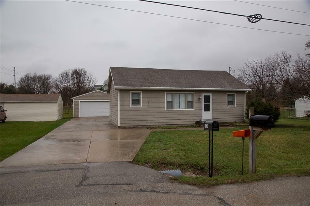 Property Photo:  4620 NE 33rd Court  IA 50317 