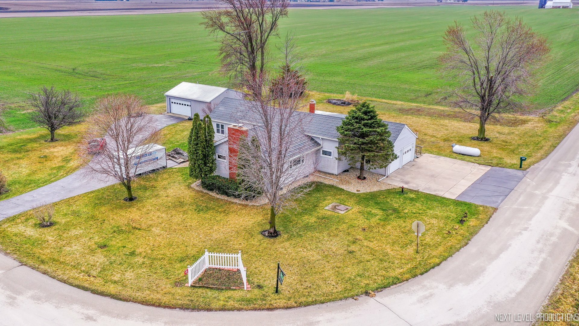 Property Photo:  4698 E 17th Road  IL 60531 