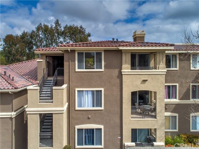 Property Photo:  22681 Oakgrove 435  CA 92656 