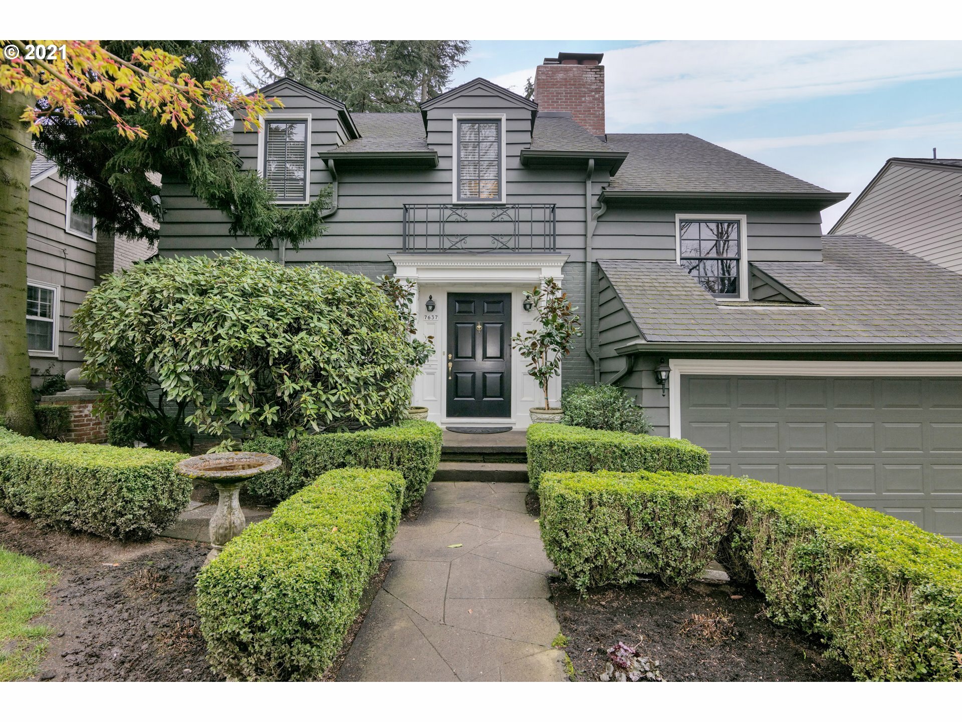 Property Photo: 7637 SE 29th Ave OR 97202