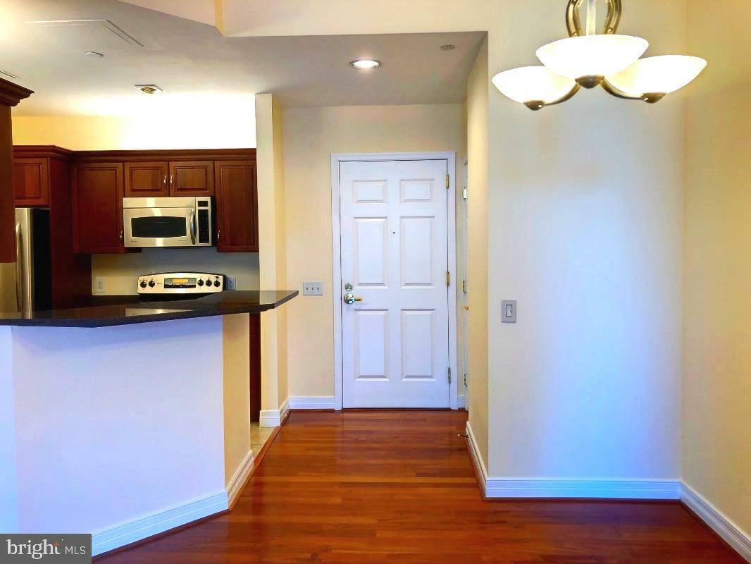 Property Photo:  1600 Arch Street 18 1211  PA 19103 