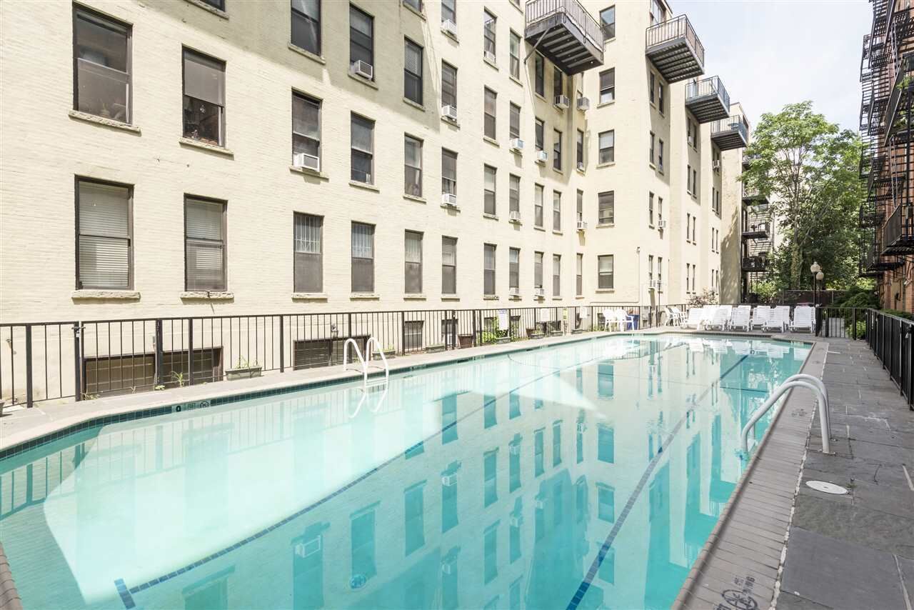 Property Photo: 1108 Park Ave 4L NJ 07030