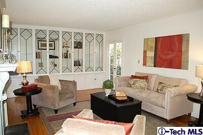 Property Photo:  530 E Jackson Street  CA 91104 