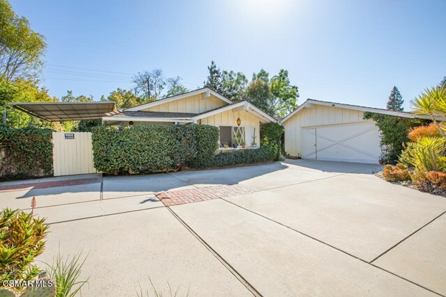 Property Photo:  22800 Margarita Drive  CA 91364 