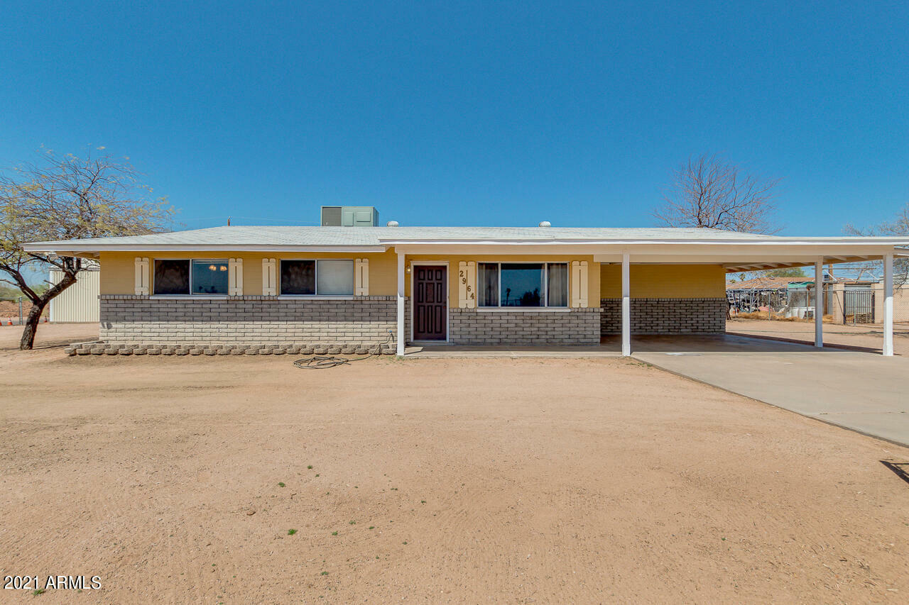 Property Photo:  2964 W Roundup Street  AZ 85120 