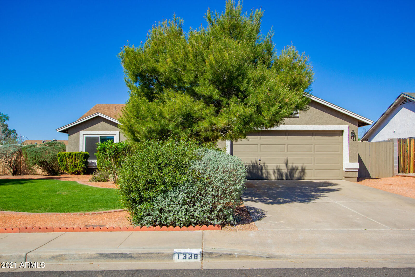 Property Photo: 1336 N Rowen -- AZ 85207