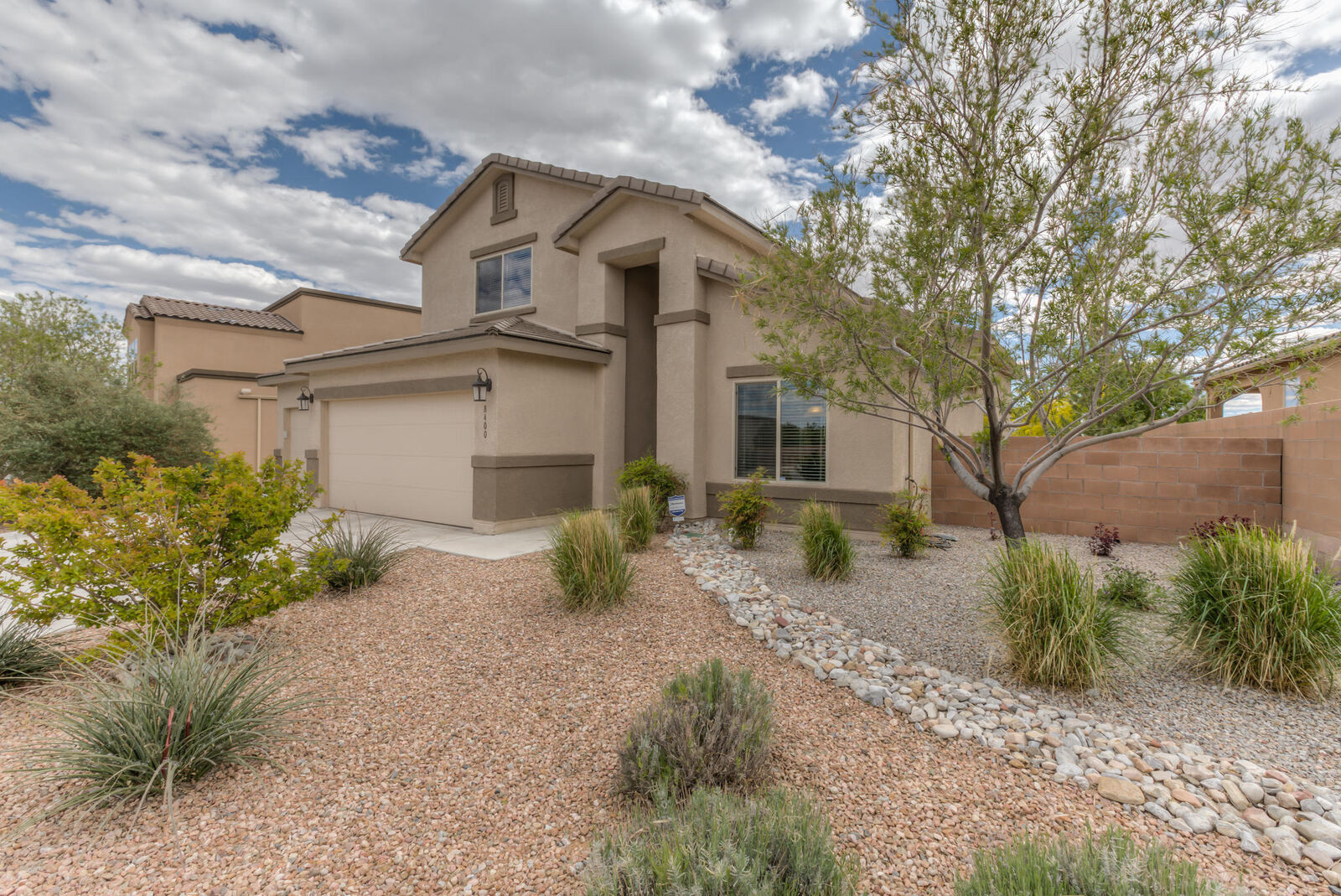 Property Photo: 8400 Mesa Top Road NW NM 87120
