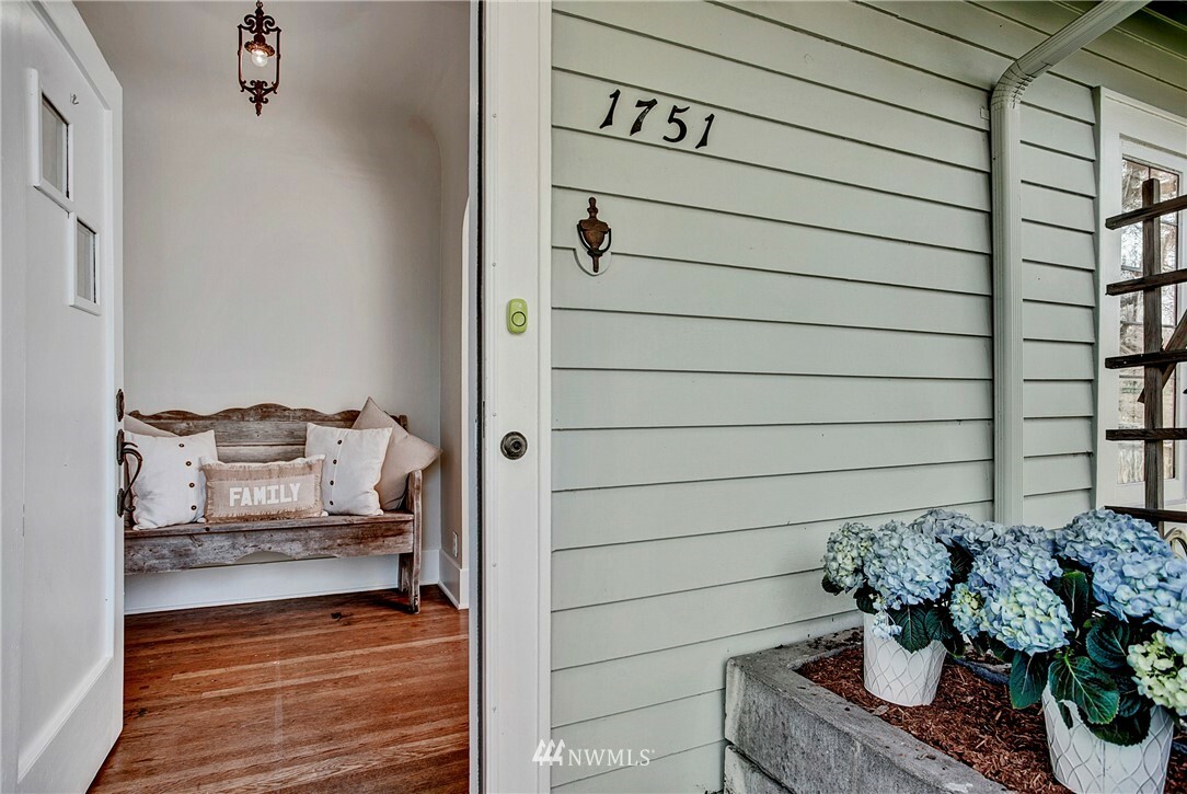 Property Photo: 1751 N 88th Street WA 98103