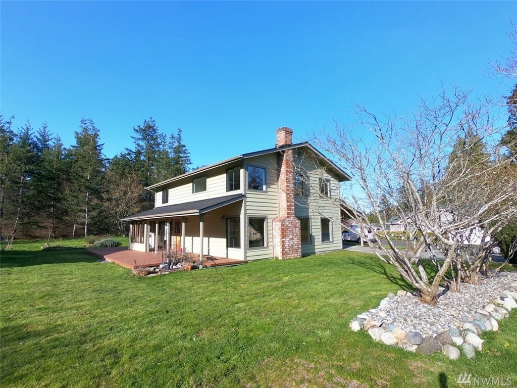 Property Photo:  2718 B Ave  WA 98221 