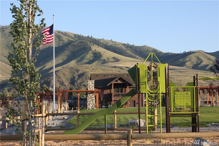 Property Photo: 211 (Lt 403) Bluebell Ct WA 98816