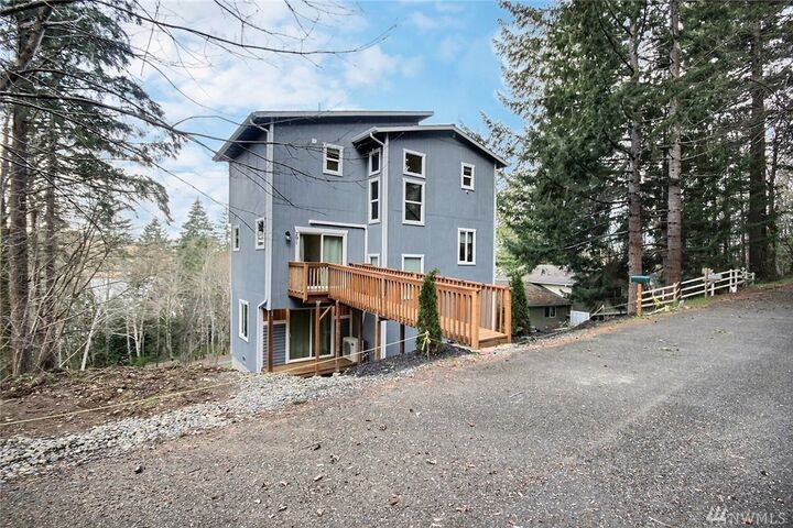 Property Photo: 291 E Shorecrest Dr WA 98584