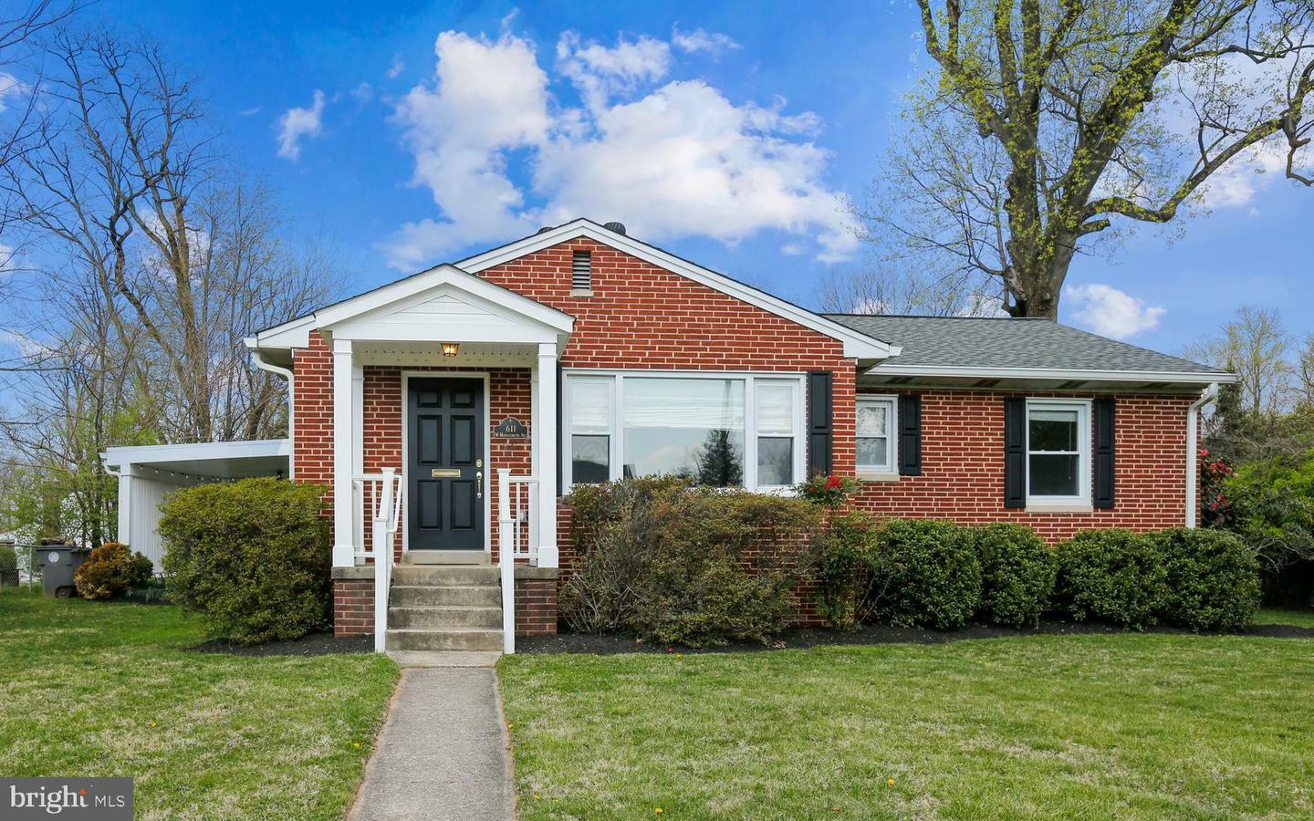 Property Photo:  611 W Montgomery Avenue  MD 20850 