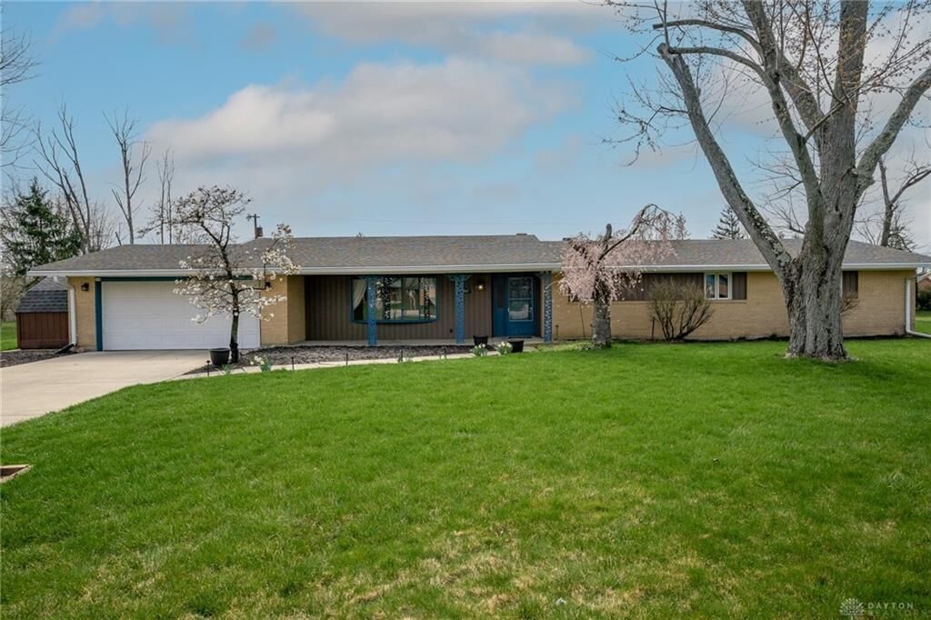 Property Photo: 2867 Zimmer Court OH 45431