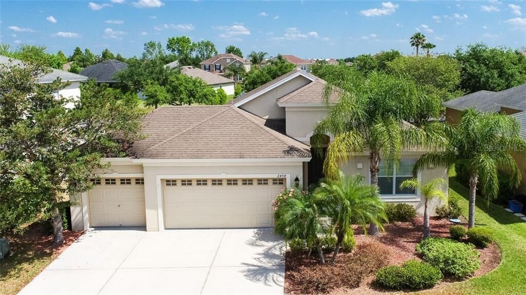 Property Photo: 2454 Tahoe Drive FL 33805