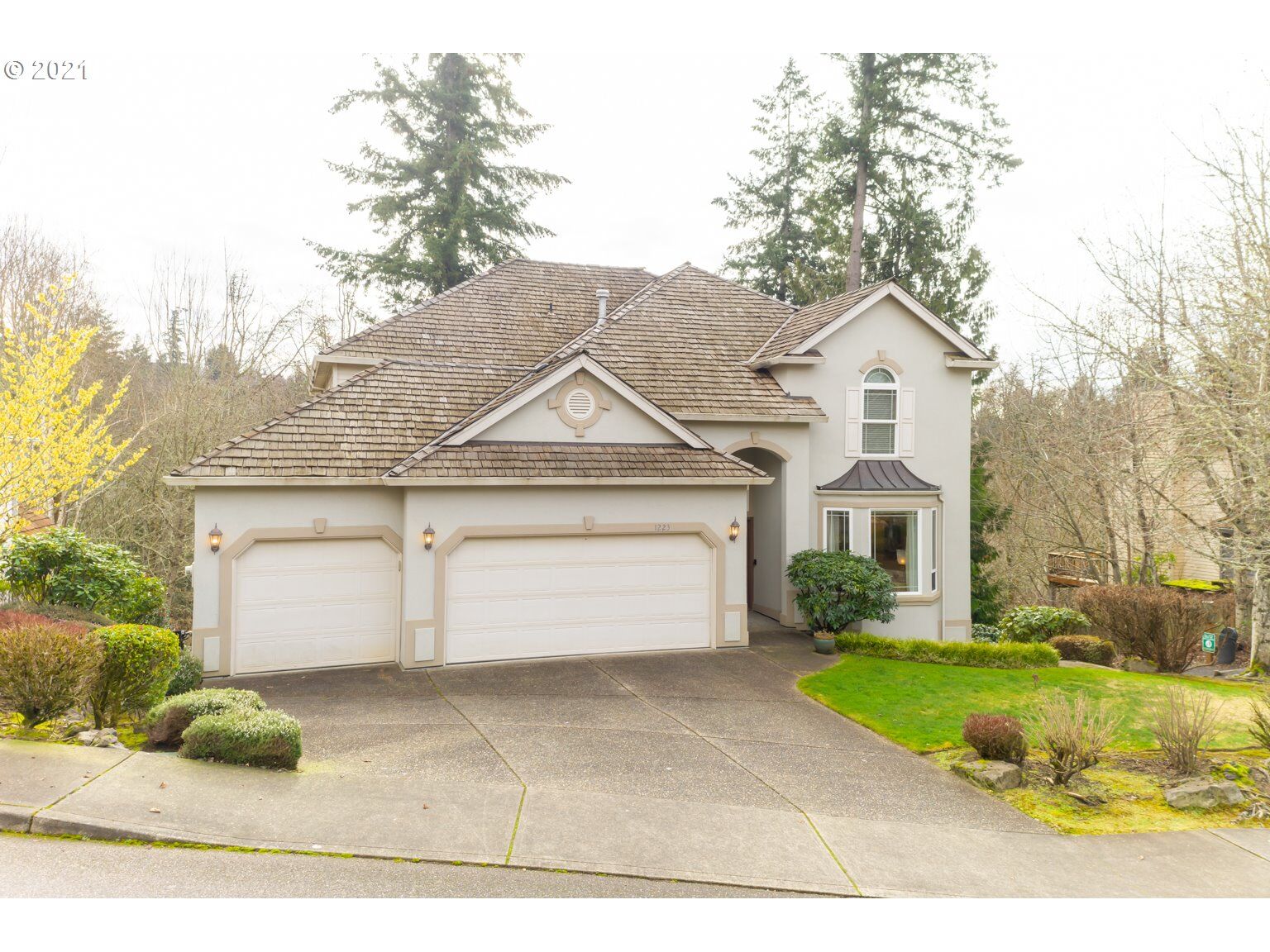 Property Photo: 1223 NW Mayfield Rd OR 97229