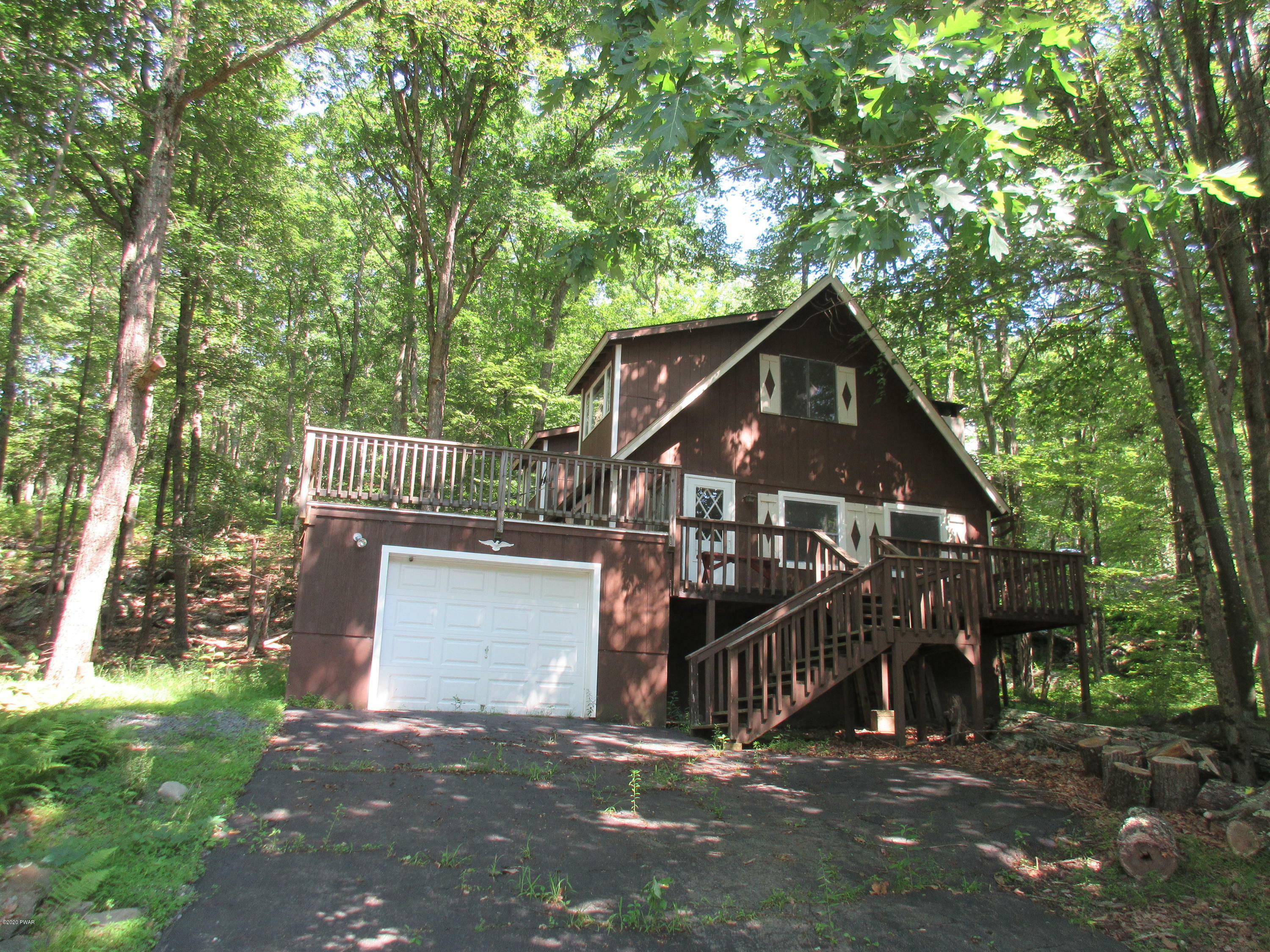 Property Photo:  140 Lookout Drive  PA 18428 