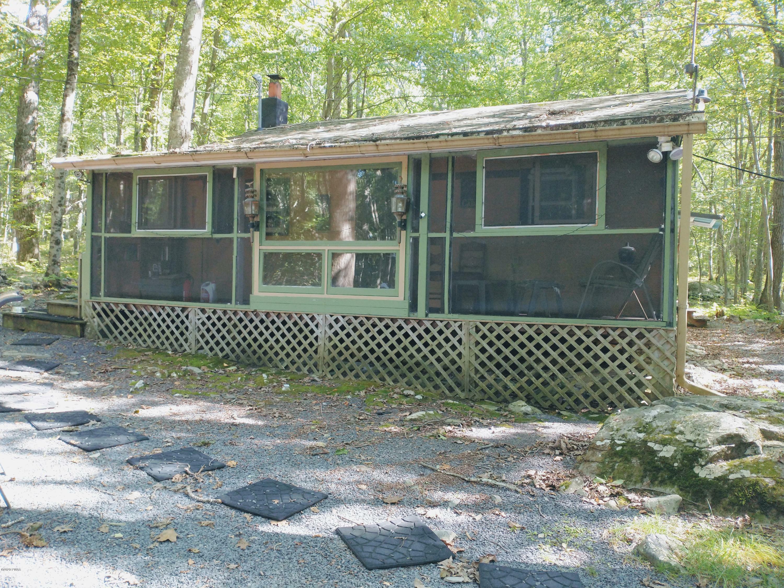 Property Photo:  922 Silver Lake Road  PA 18328 