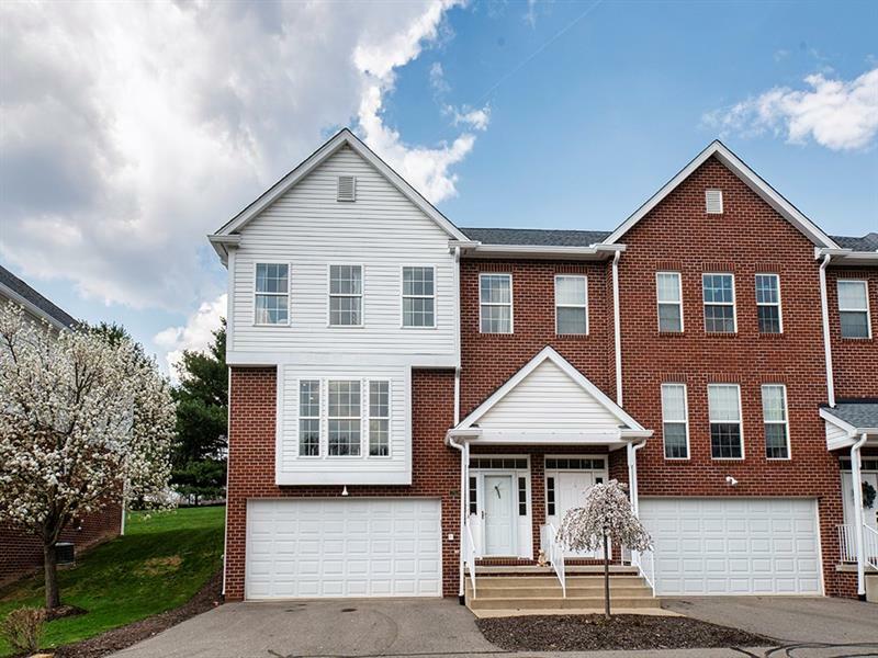 Property Photo:  701 Lakeview Ct  PA 16046 