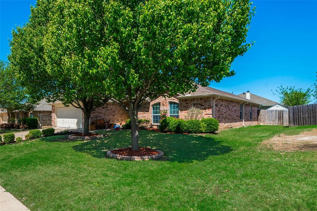 Property Photo:  1309 Columbia Drive  TX 76065 