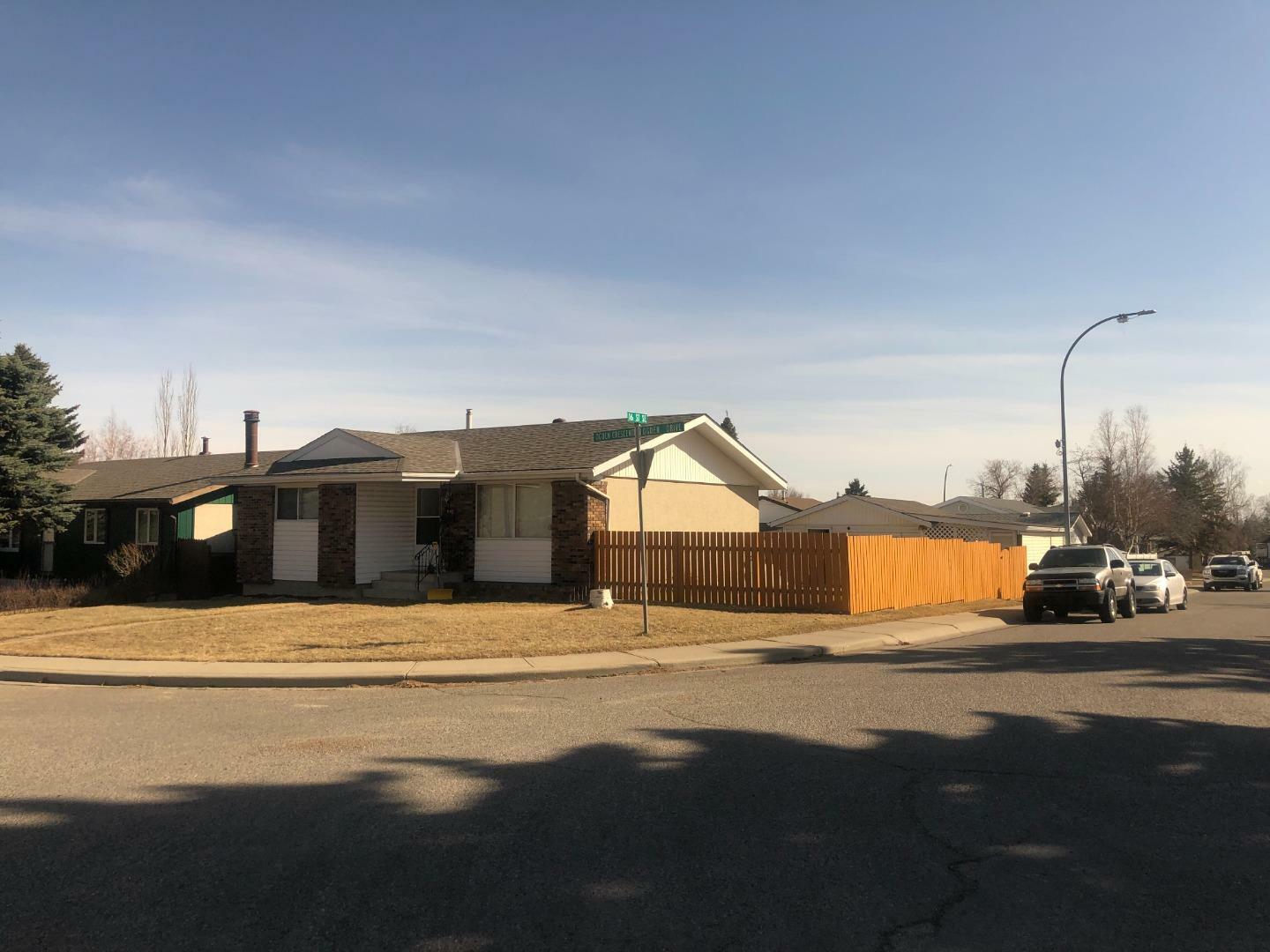 Property Photo: 103 Ogden Crescent SE AB T2C 1V1