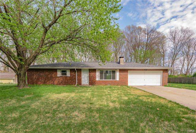 Property Photo: 126 Roger 62234