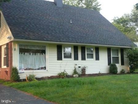 Property Photo:  5 Poplar Lane  NJ 08046 