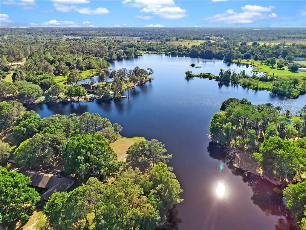 Property Photo: 6855 Flanders Station Drive FL 33868