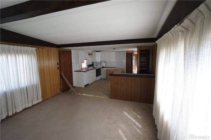 Property Photo: 405 8th Ave SE WA 98823