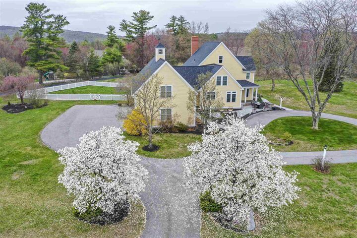 Property Photo:  3 Middleton Drive  NH 03110 