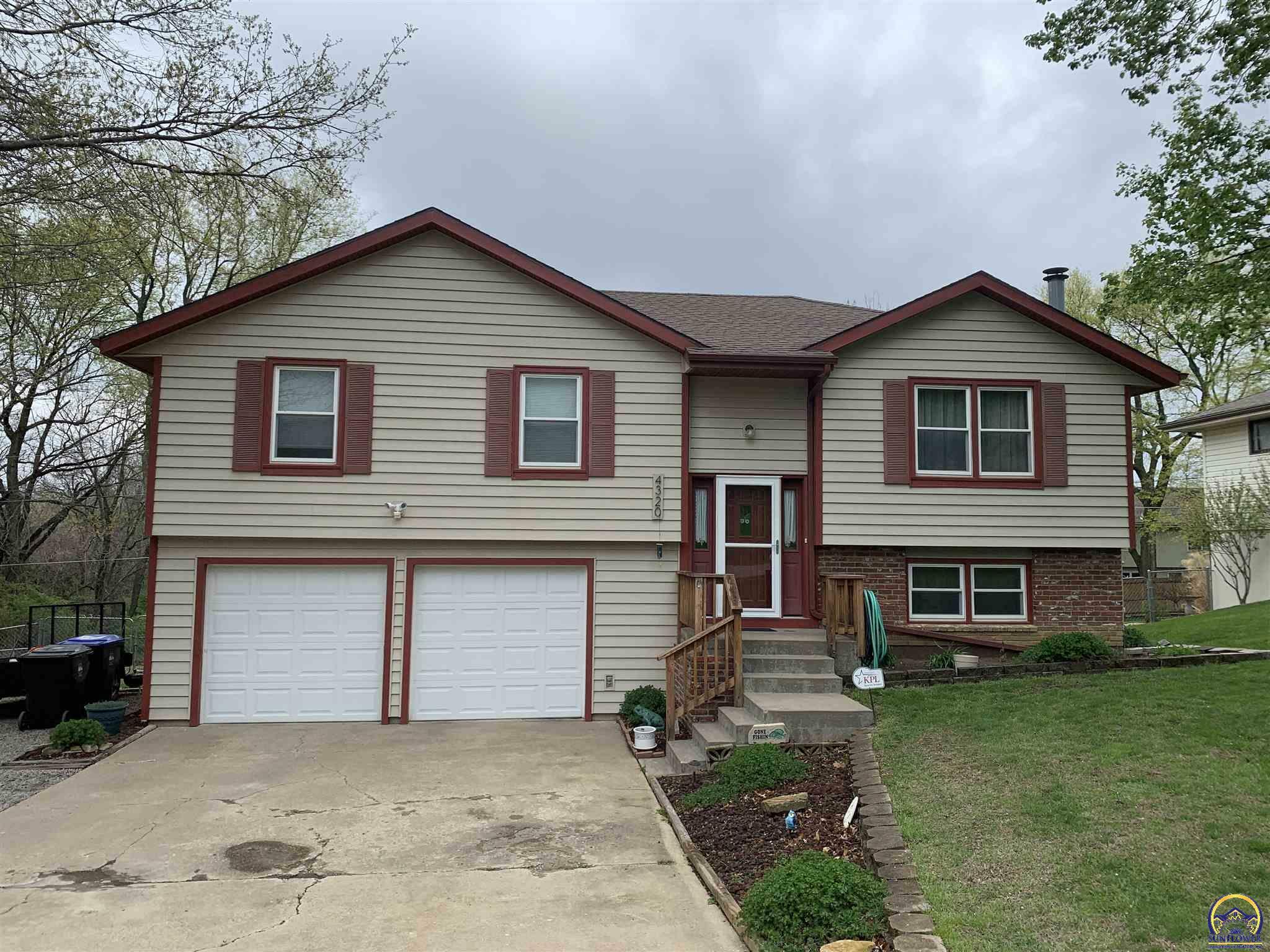 Property Photo:  4320 SE 25th St  KS 66605 