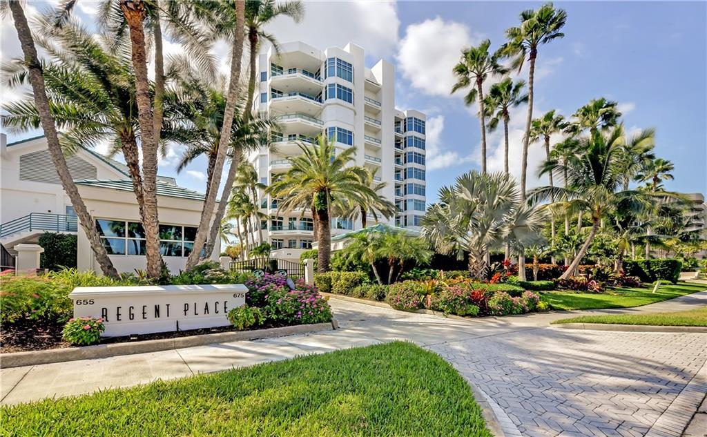 Property Photo: 655 Longboat Club Road 19B FL 34228
