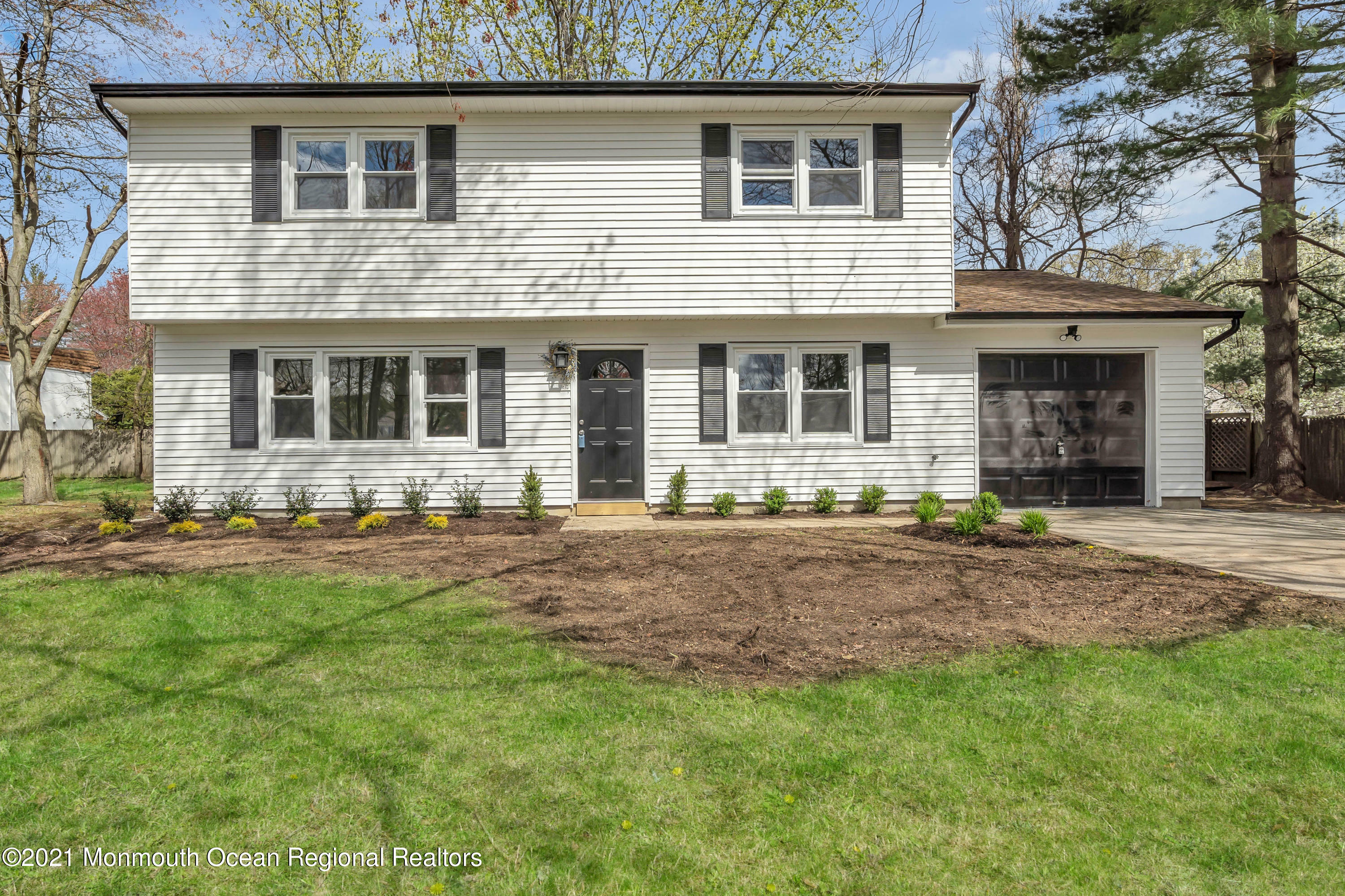 Property Photo:  13 Salisbury Avenue  NJ 07748 