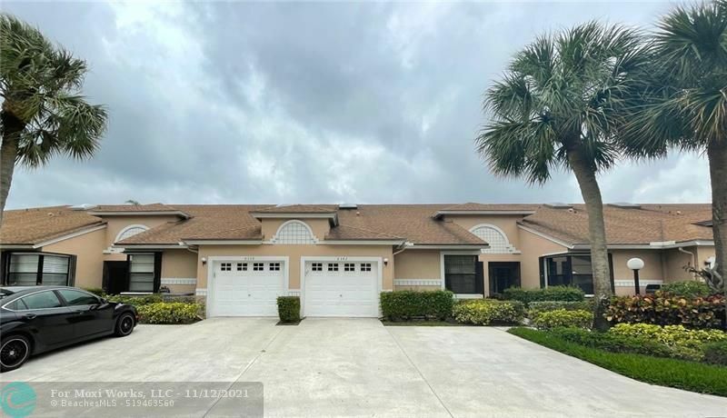 Property Photo:  8342 Springlake Dr  FL 33496 