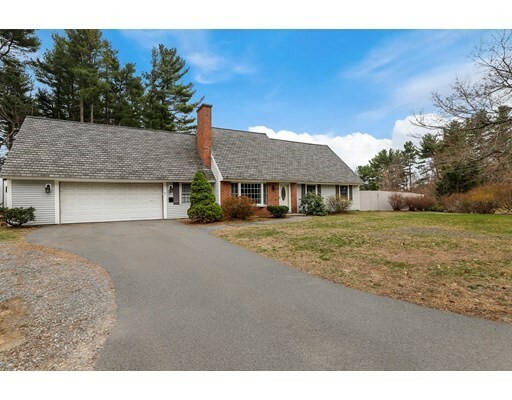 Property Photo:  7 Parlee Rd  MA 01824 