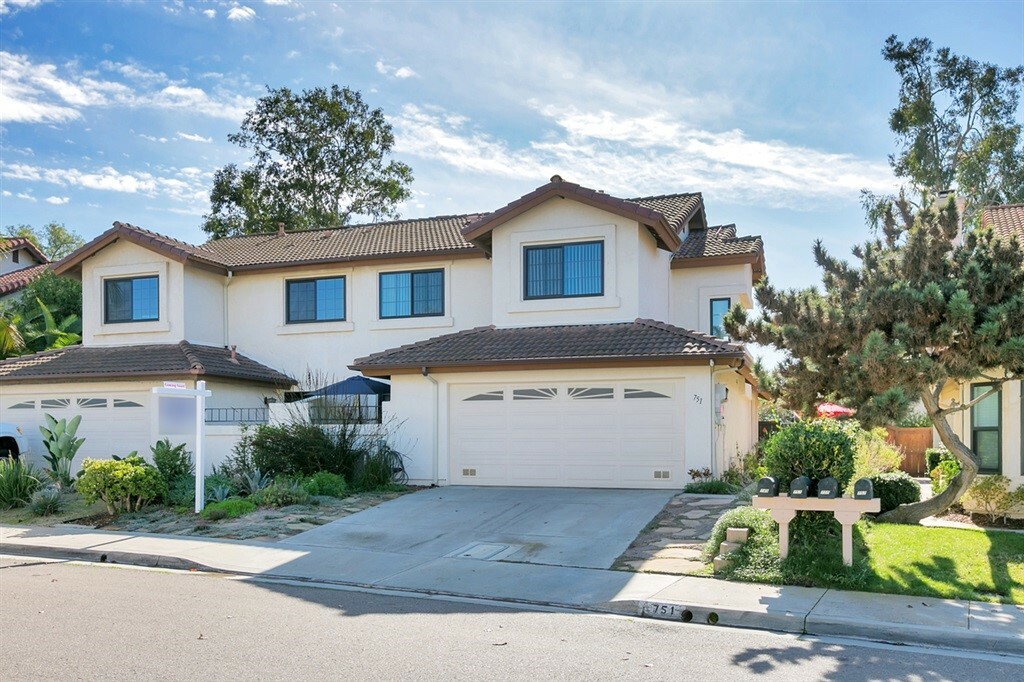 Property Photo:  751 Summersong Lane  CA 92024 