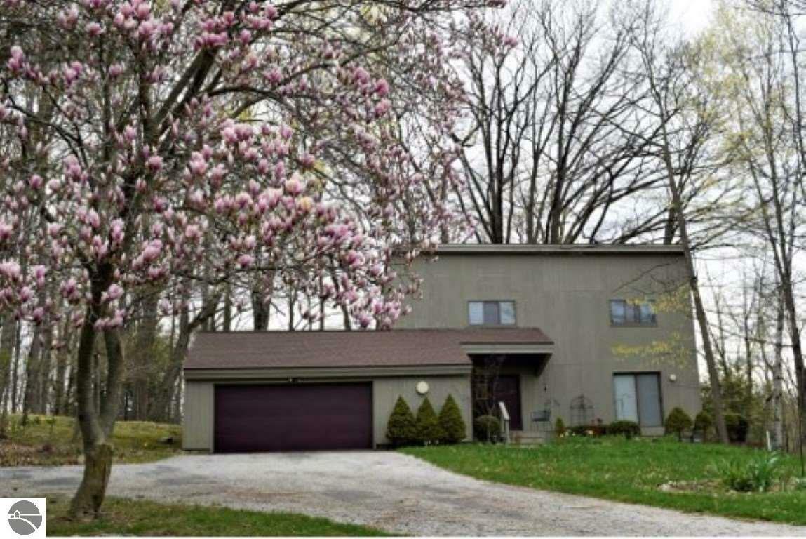 5116 Wildwood Drive  Mt Pleasant MI 48858 photo