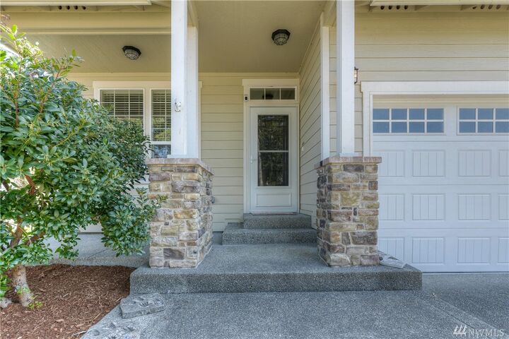 Property Photo:  3102 Denali Lane SE  WA 98501 