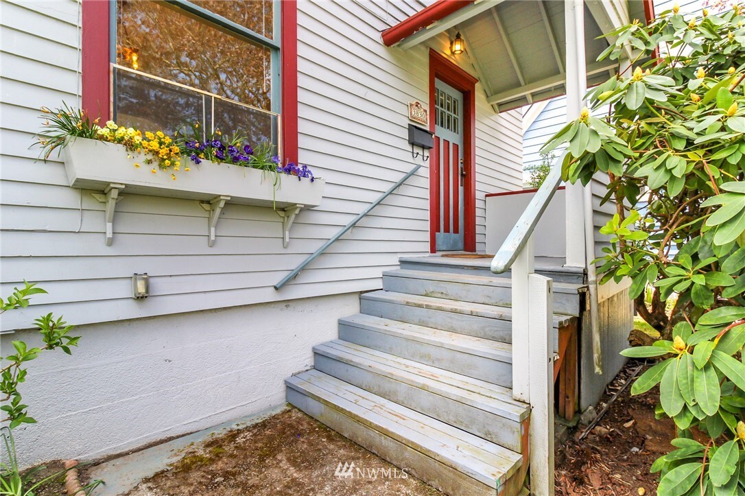 Property Photo: 3830 N 8th Street WA 98406