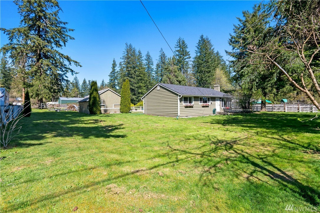 Property Photo:  18856 SE 240th St  WA 98042 