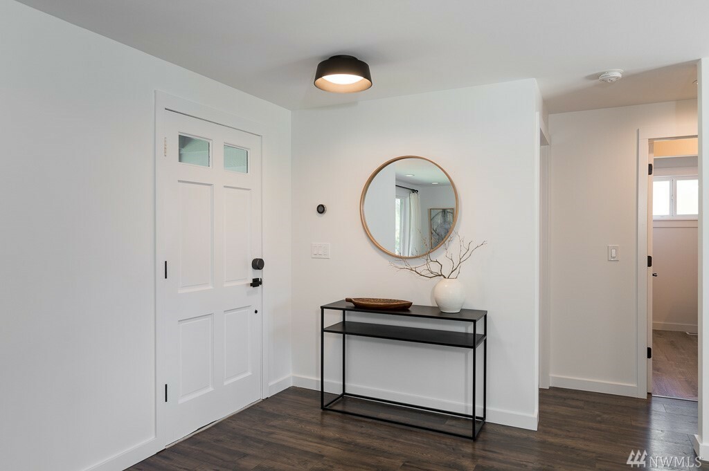 Property Photo: 5810 183rd St SW WA 98037